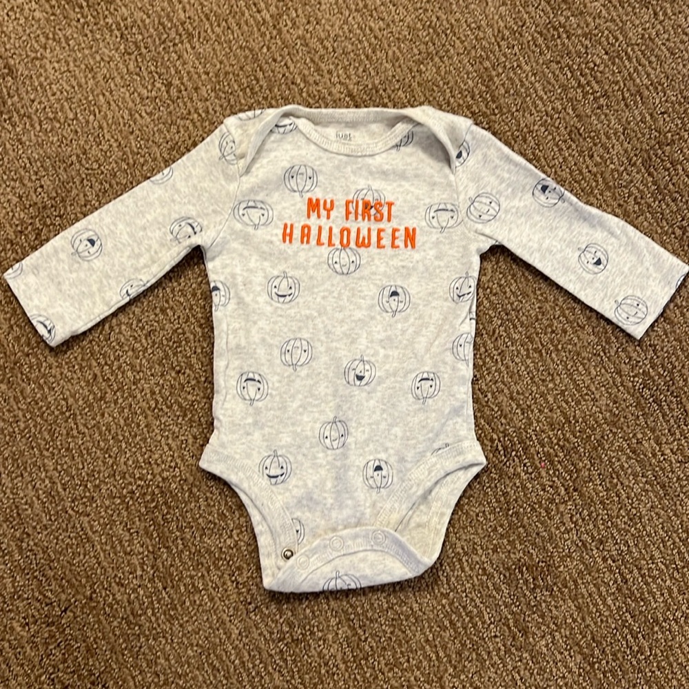 My first Halloween bodysuit, 3 months